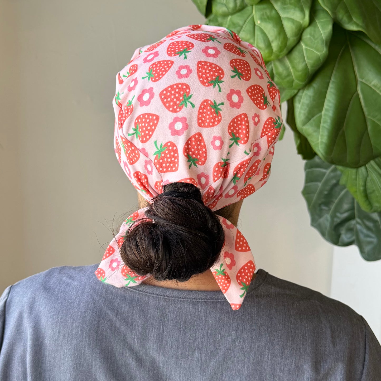 Very Strawberry Classic Scrub Cap